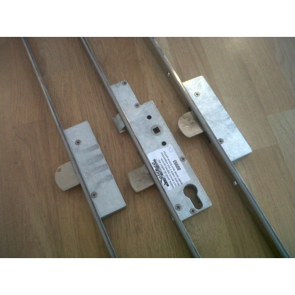 211397 Latch 3 x dropbolt 22mm Urail Schuco