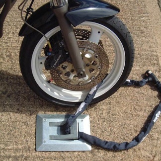 SR7429 - Motorcycle Locking Loop Bolt Down Description : Motorcycle Locking Loop Dimensions (mm) : L300 x W220 x H20 Fixing : Bolt Down